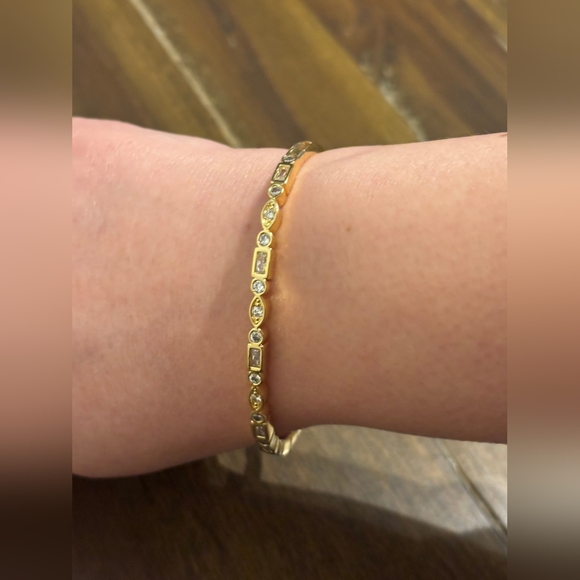 Gold With White Gems Bracelet NEW! - Picture 15 of 17